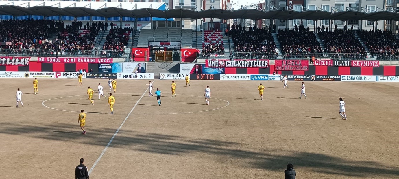 Vanspor FK: 2 - Menemen Futbol Kulübü: 2