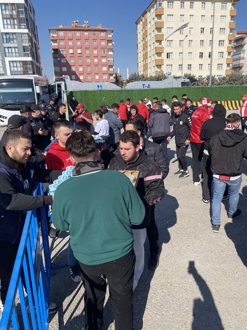 Samsunspor Taraftarından Konyaspor Taraftarına Teşekkür: 