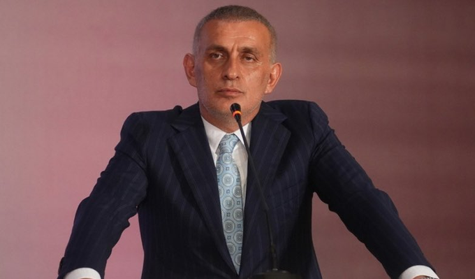 Türk Futbolunda Çöküş: Sorun Hakemler mi, Yoksa Daha Derin mi?