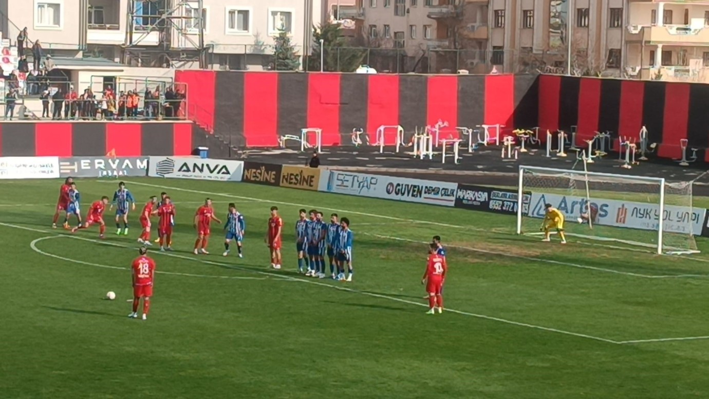 Vanspor FK: 1 - Arnavutköy Belediyesi Futbol SK: 1