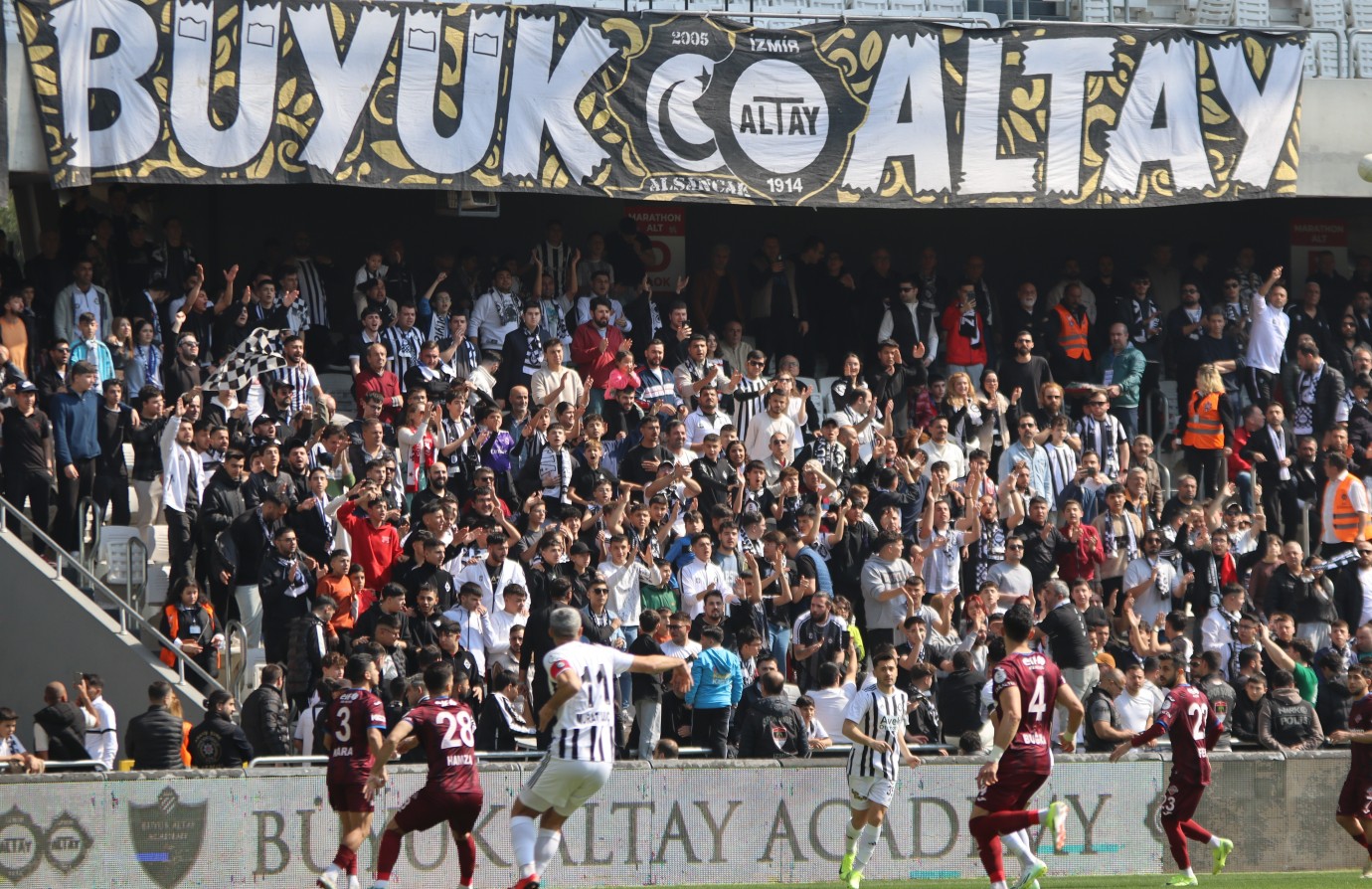 Altay’ın tesellisi rakiplerinin kaybetmesi