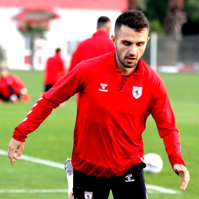 Emre Kılınç'a Tepki Antrenmanı Yarıda Bıraktırdı!