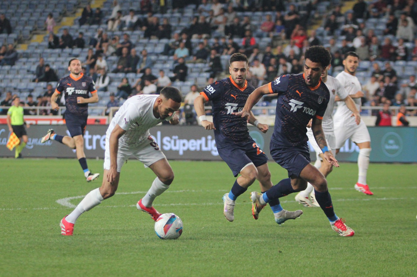 Atakaş Hatayspor: 2 - Başakşehir: 4