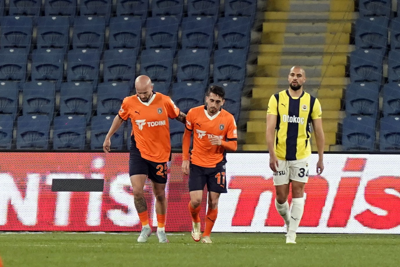 Sofyan Amrabat,İsmail Yüksek cezalı duruma düştü