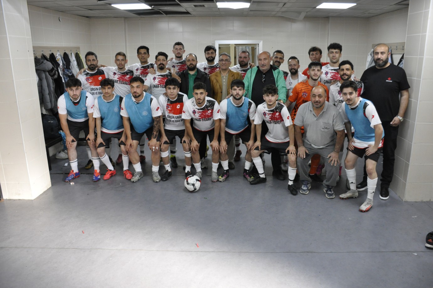 ONBİRATEŞSPOR LİDERİ YAKALADI!