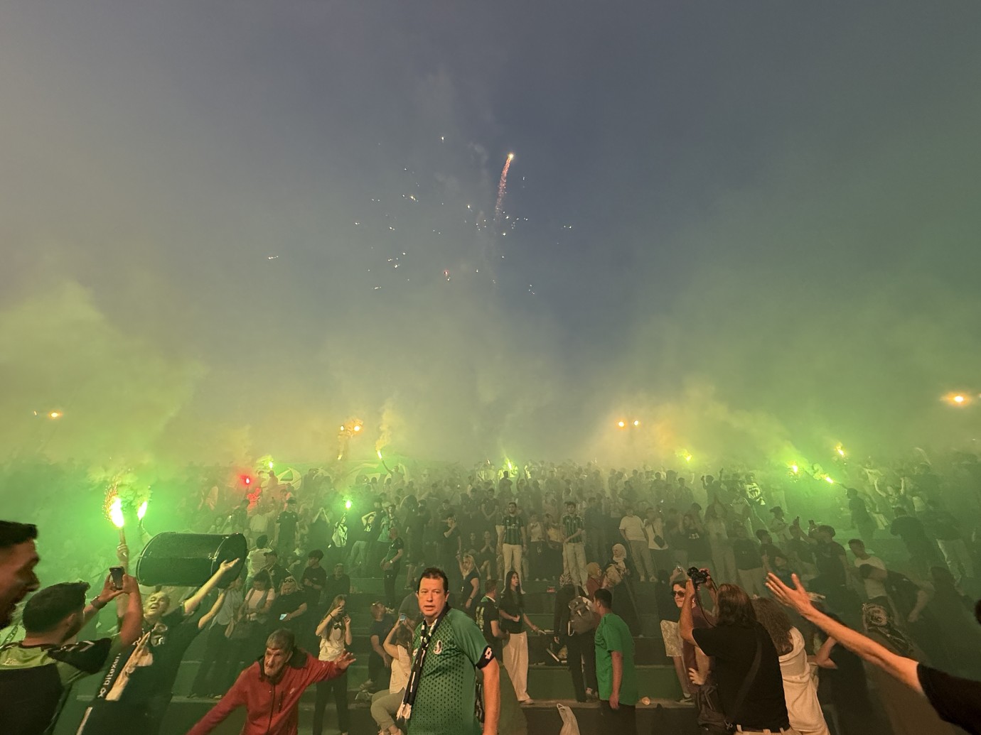 Sakaryaspor'un 60. yılı görsel şölene dönüştü