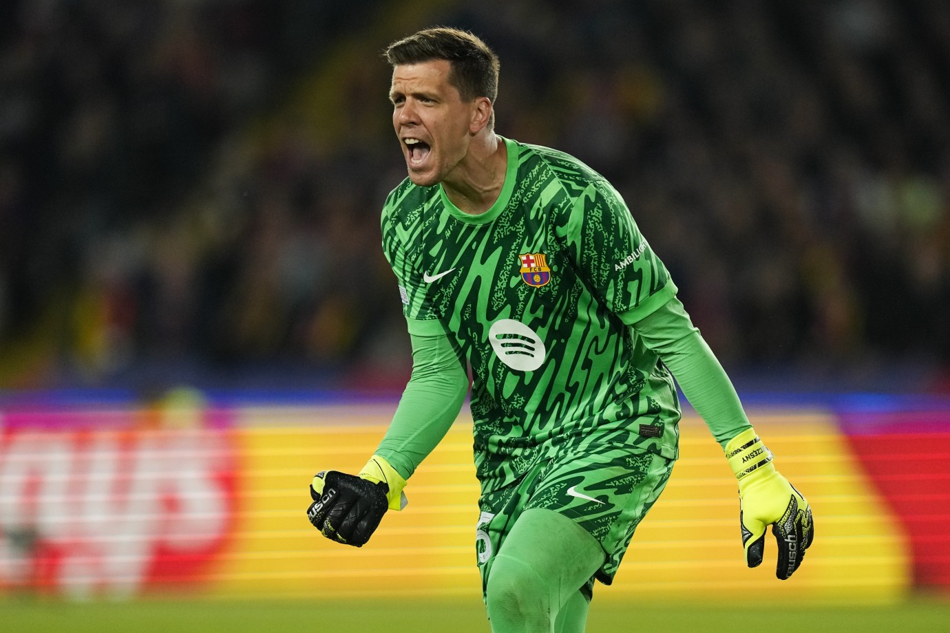 Barcelona, Wojciech Szczesny'nin sözleşmesinin 2027 yılına kadar uzatıldığını açıkladı.