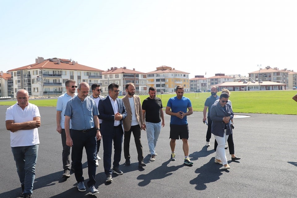 Kütahya'da spor altyapı çalışmaları sürüyor