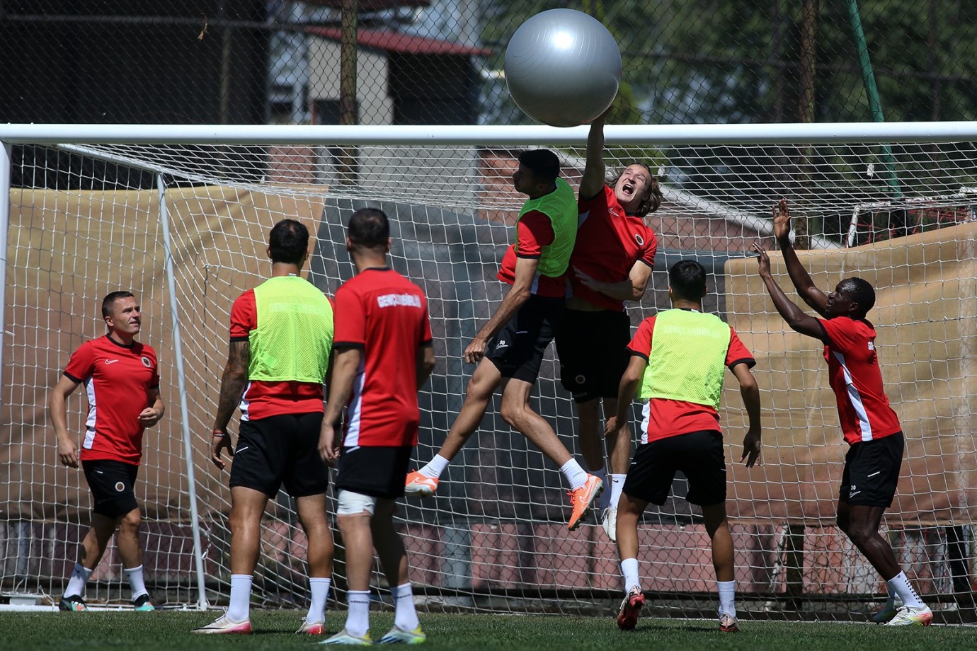 Gençlerbirliği, topa sahip olamıyor