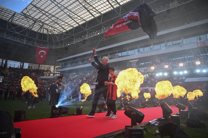 Ali Ekber Düzgün Görevinden Ayrıldı!