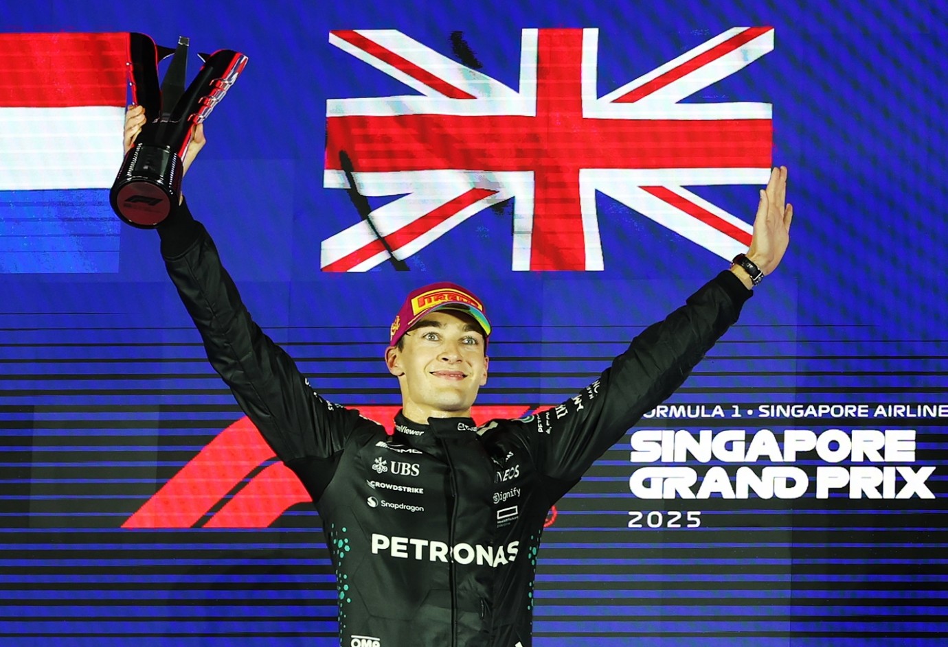 Singapur'da kazanan George Russell