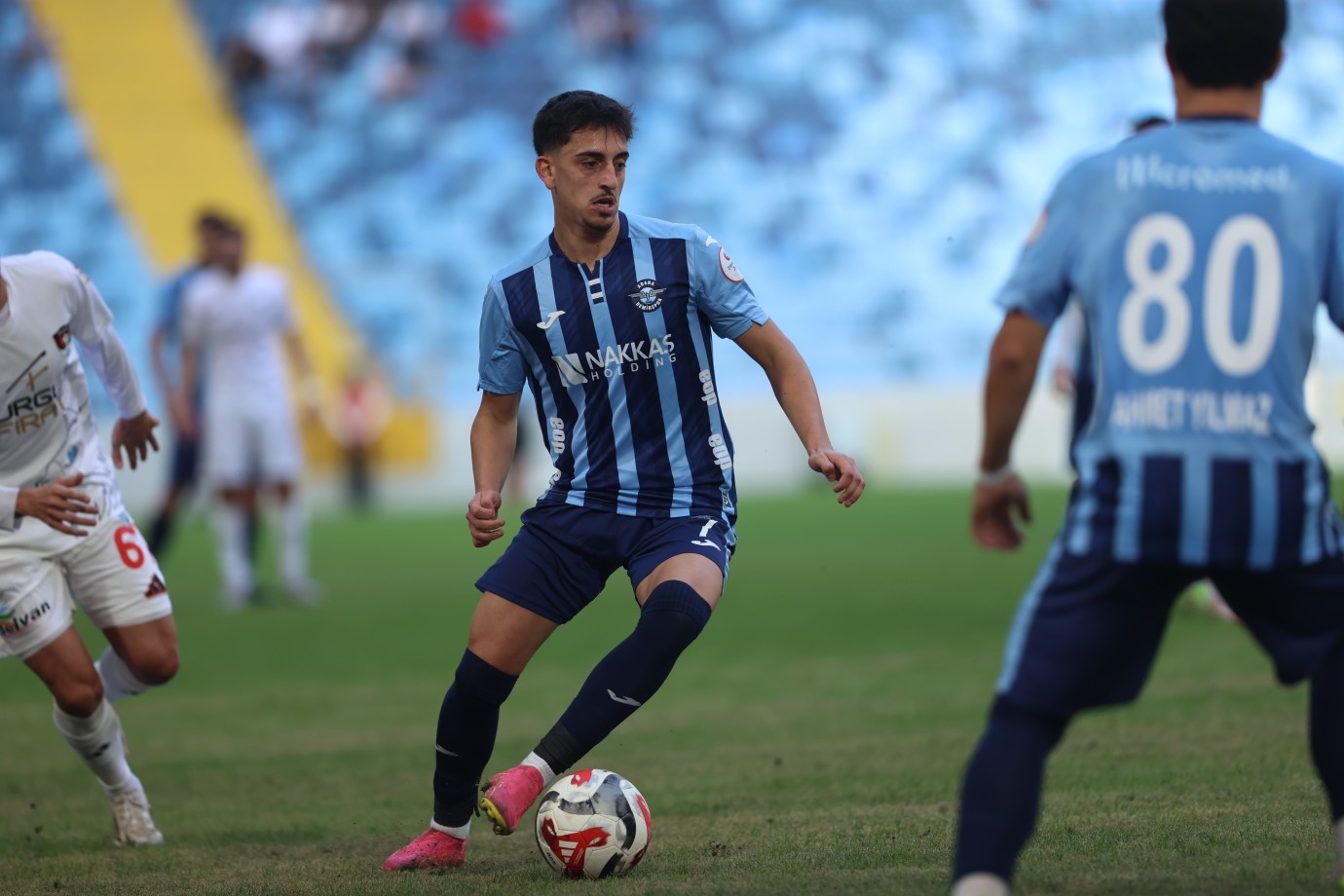 Adana Demirspor: 2 - Vanspor FK: 4