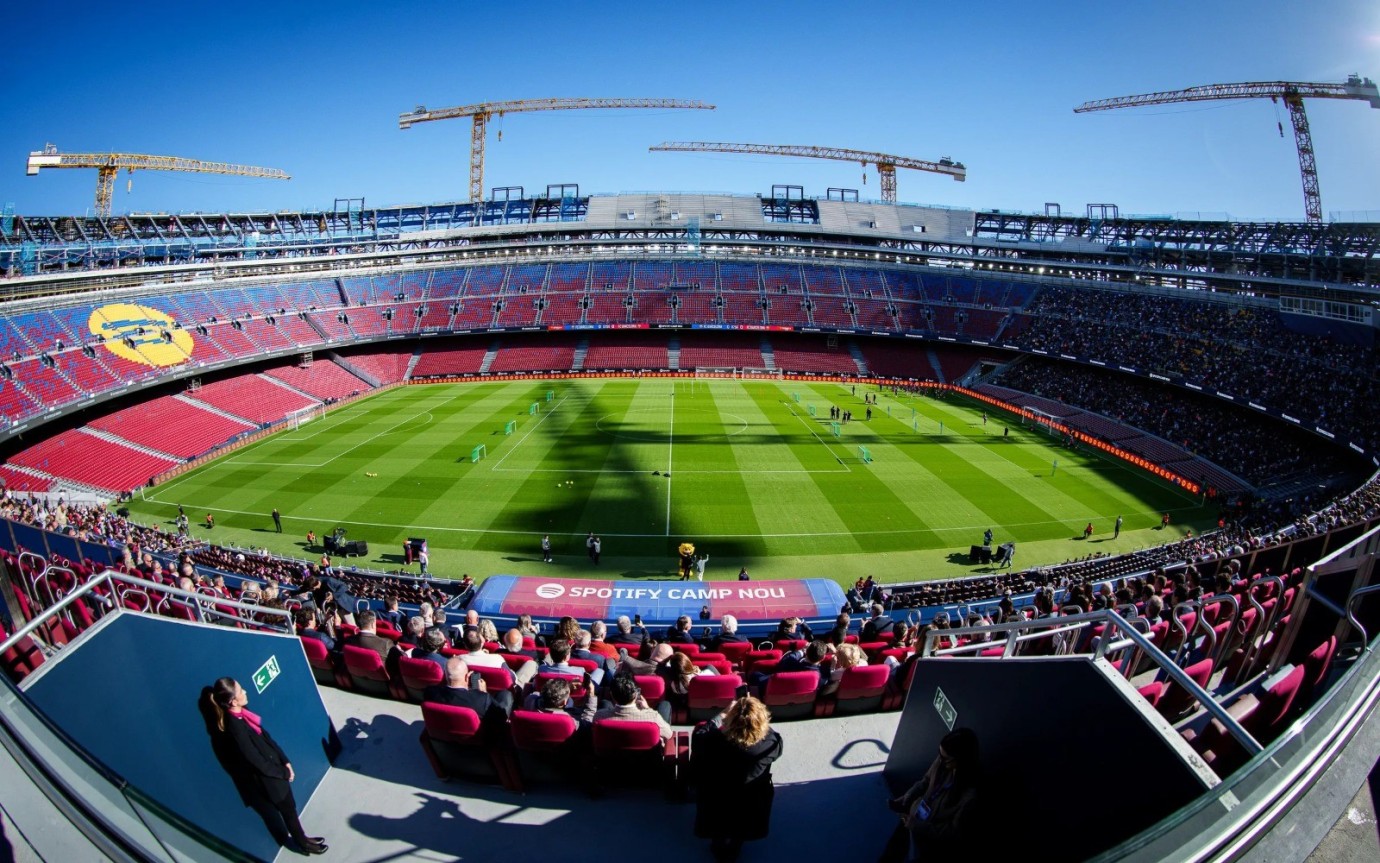 Barcelona yuvasına döndü