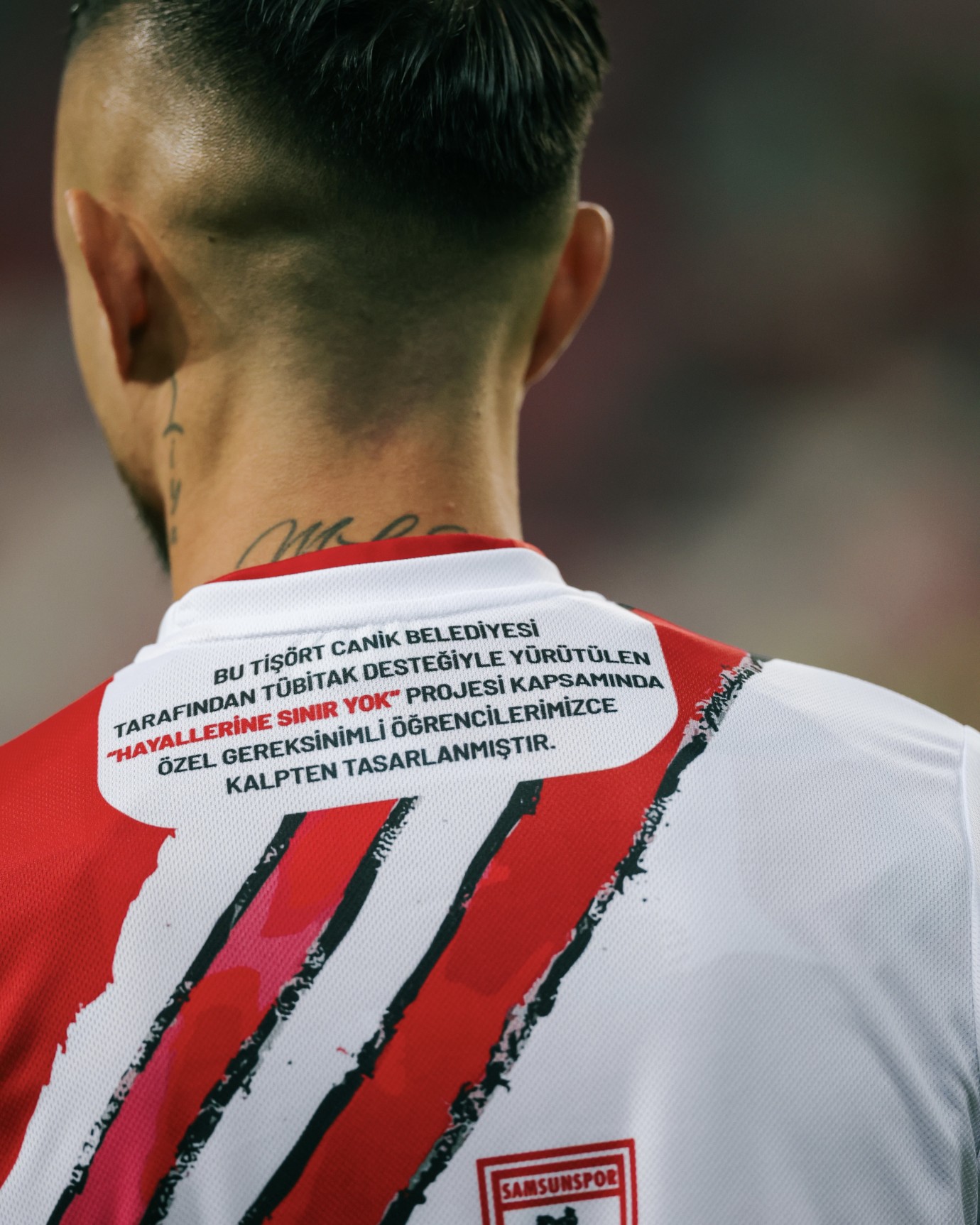Samsunspor, özel çocukların tasarladığı formalarla sahaya çıktı