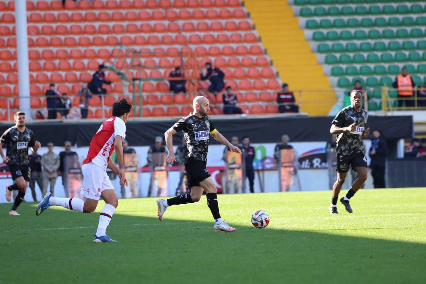Corendon Alanyaspor: 2 - Fatih Karagümrük: 2
