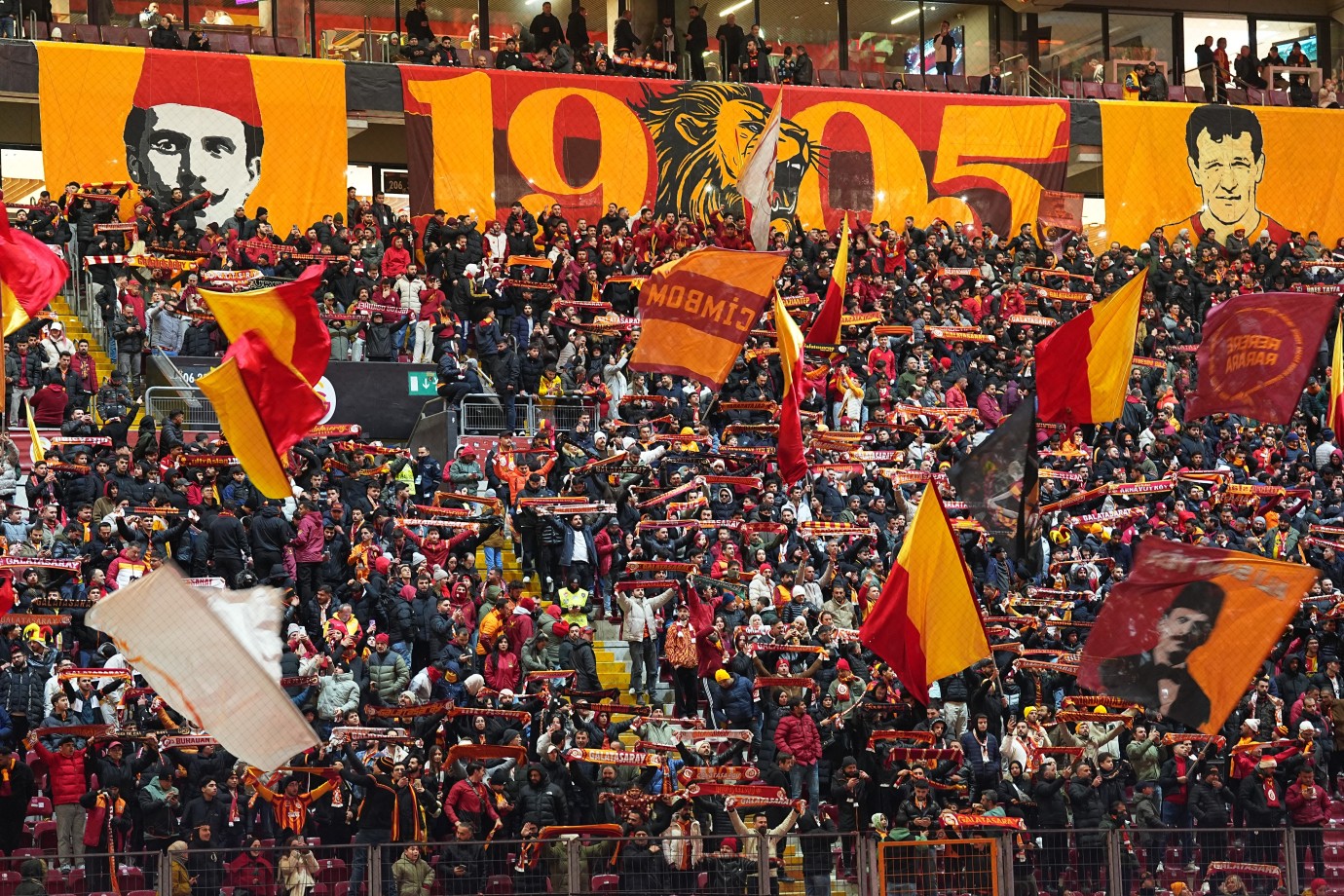 Galatasaray taraftarından tepki