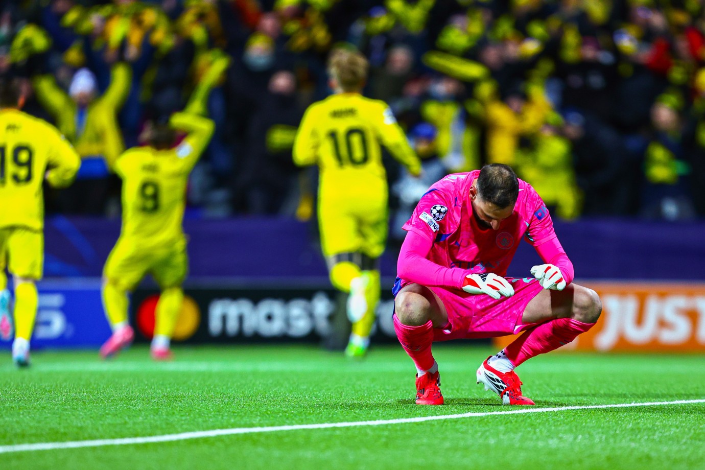 Manchester City, Norveç'te 3 golle mağlup oldu