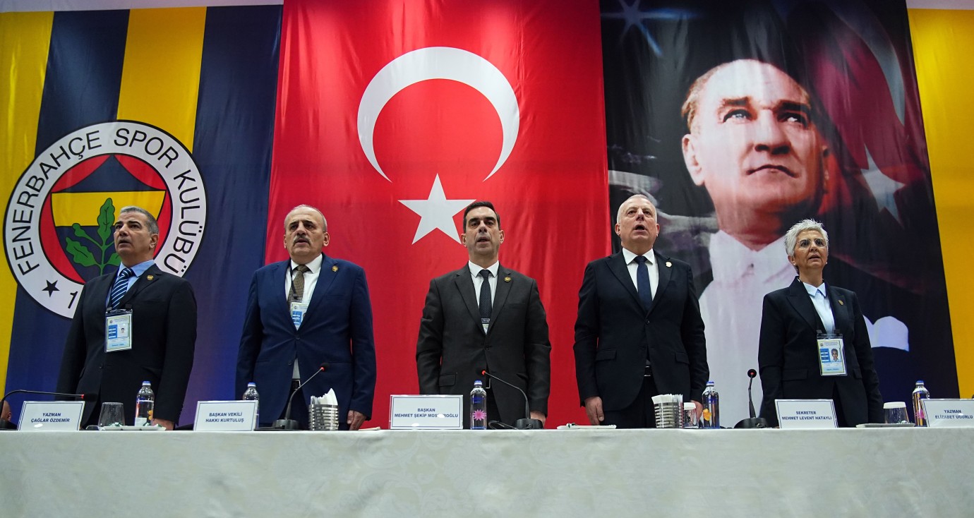 Fenerbahçe'nin borcu 27 milyar 635 milyon TL