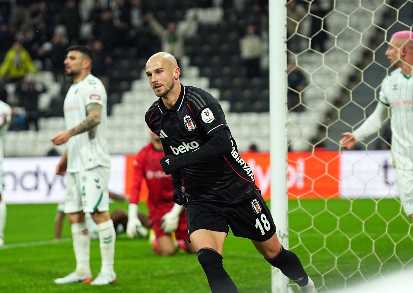 Cerny, Beşiktaş formasıyla 6. golü ve Orkun Kökçü gollerine devam ediyor