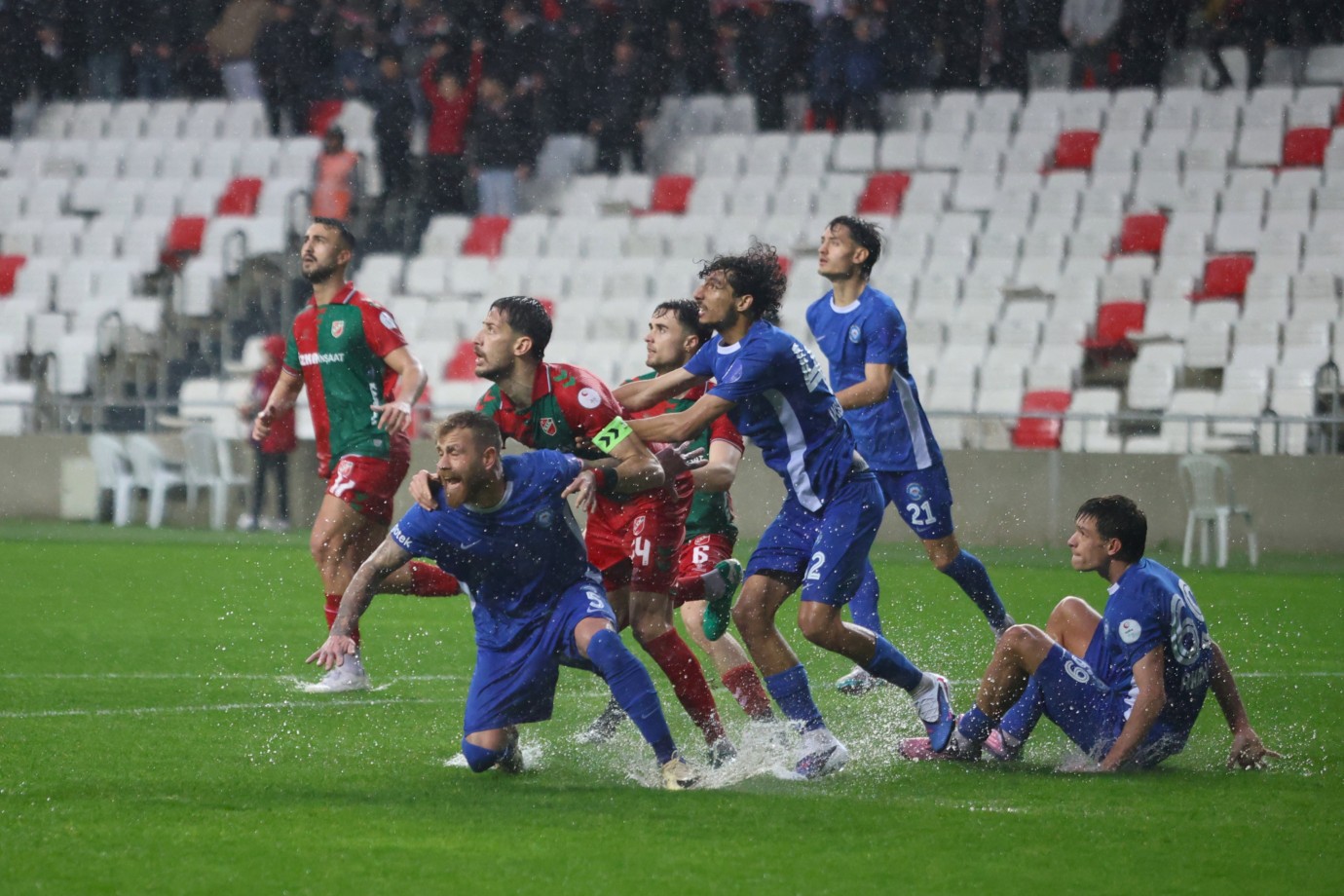 Karşıyaka, 3 maç sonra kazandı