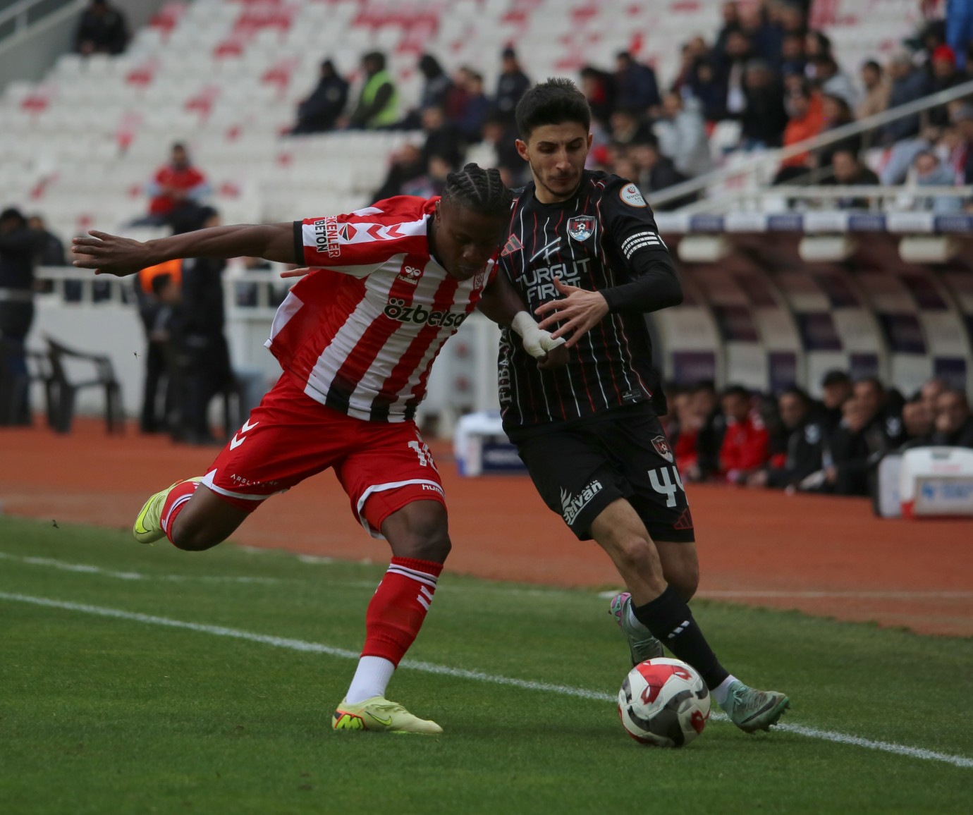 Özbelsan Sivasspor: 3 - Vanspor FK: 3
