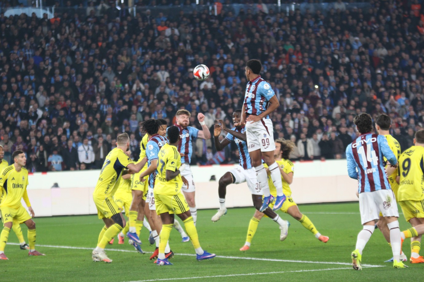 Trabzonspor: 2 - Fenerbahçe: 3