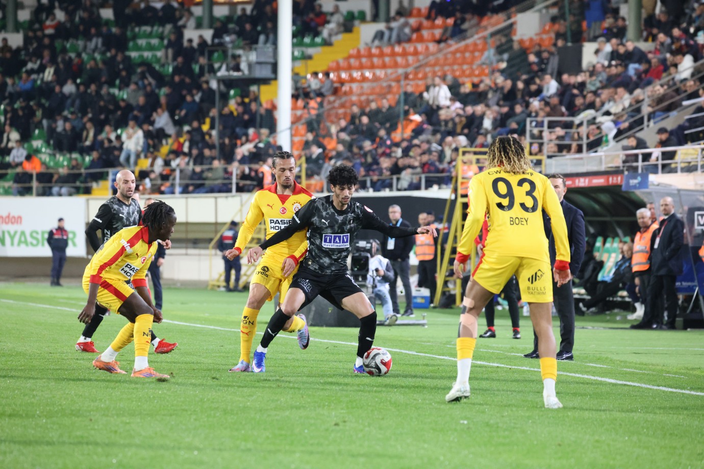 Corendon Alanyaspor: 1 - Galatasaray: 2