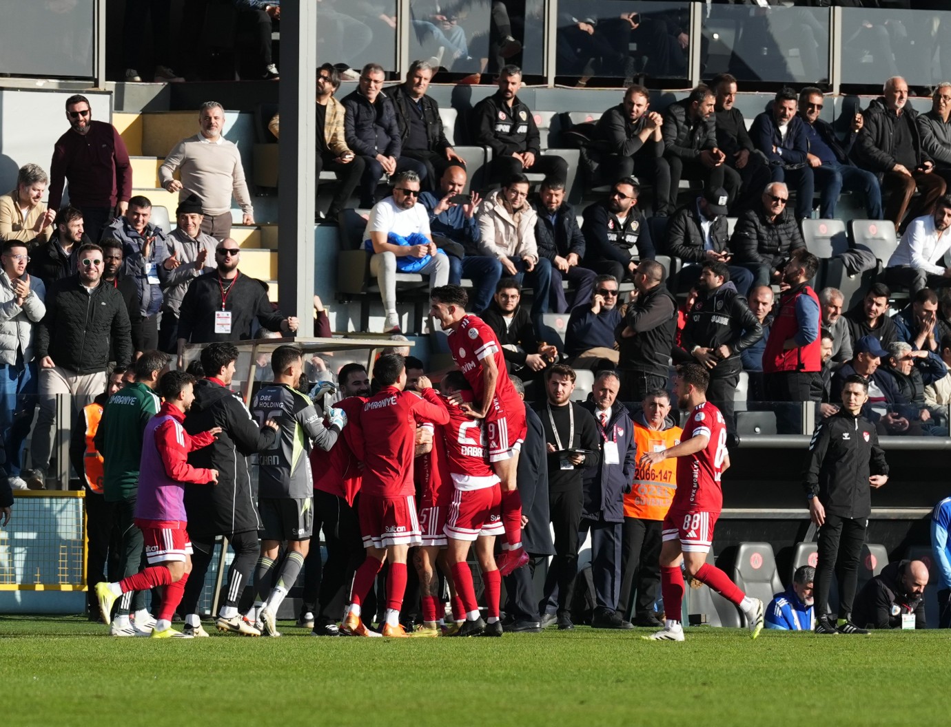 Ümraniyespor: 3 - Erzurumspor FK: 1