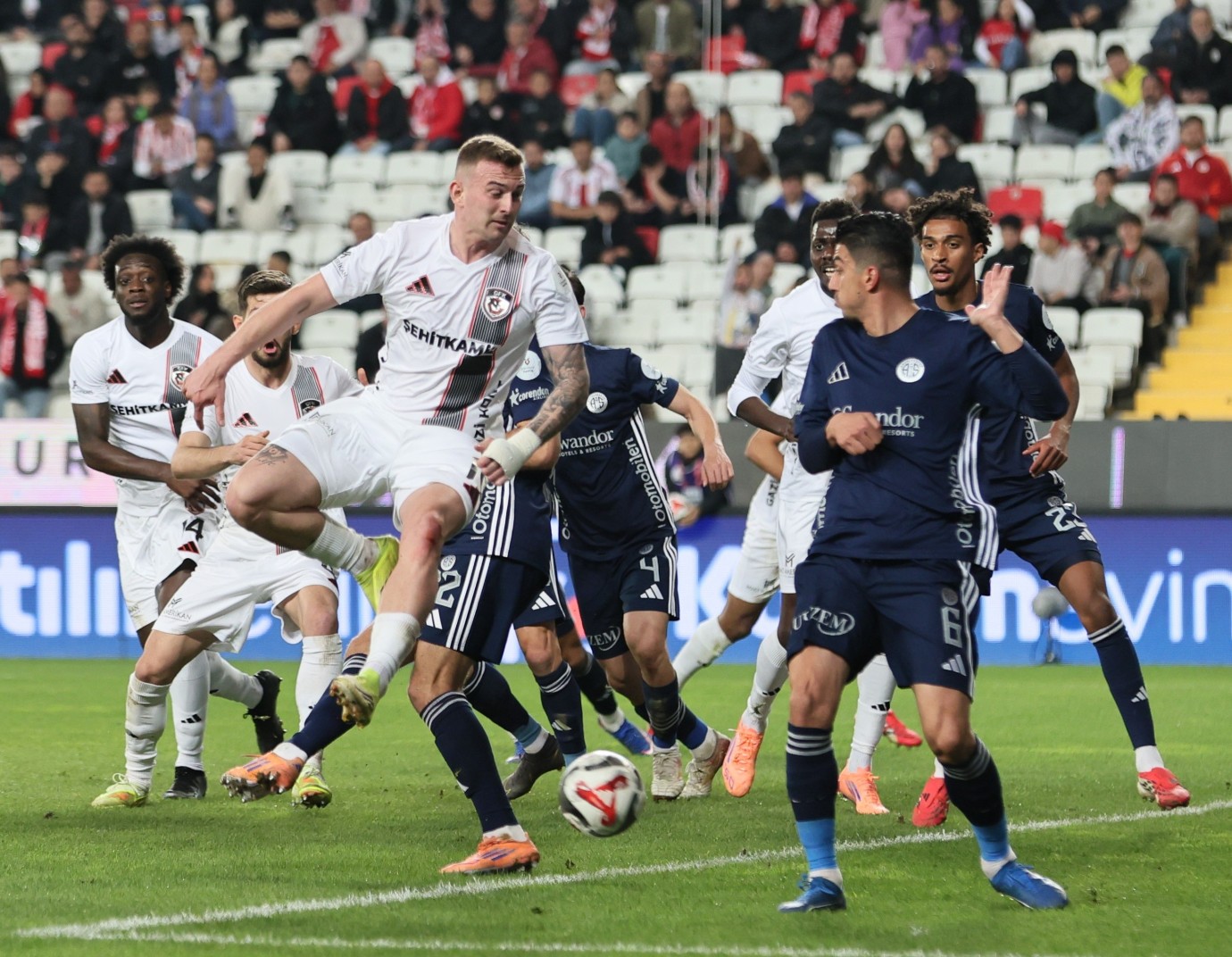 Antalyaspor: 1 - Gaziantep FK: 4