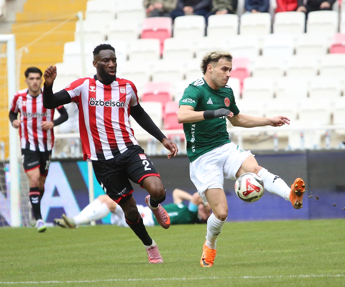 Özbelsan Sivasspor: 1 - Ümraniyespor: 0
