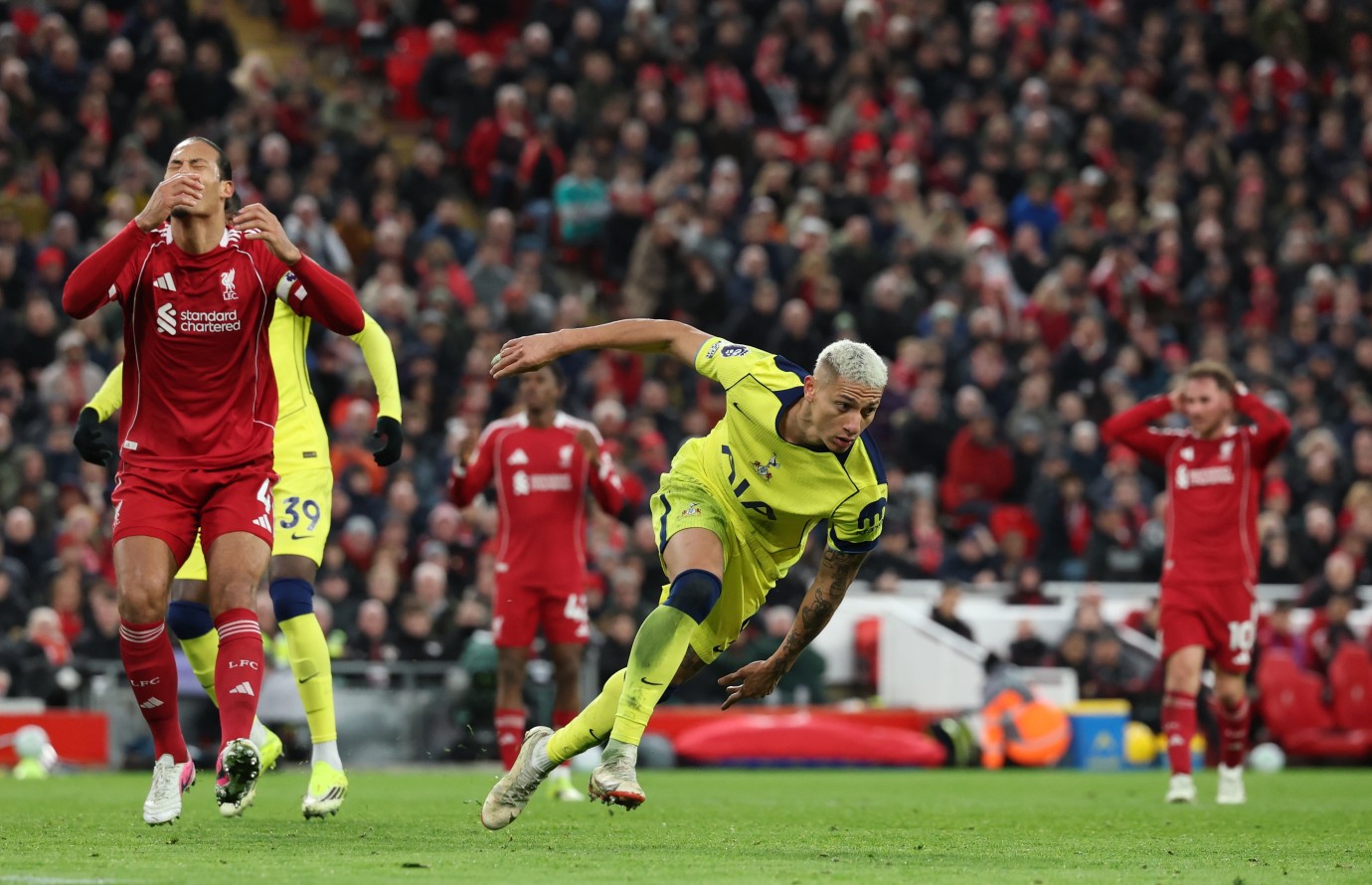 Liverpool, Tottenham'a son dakikada takıldı