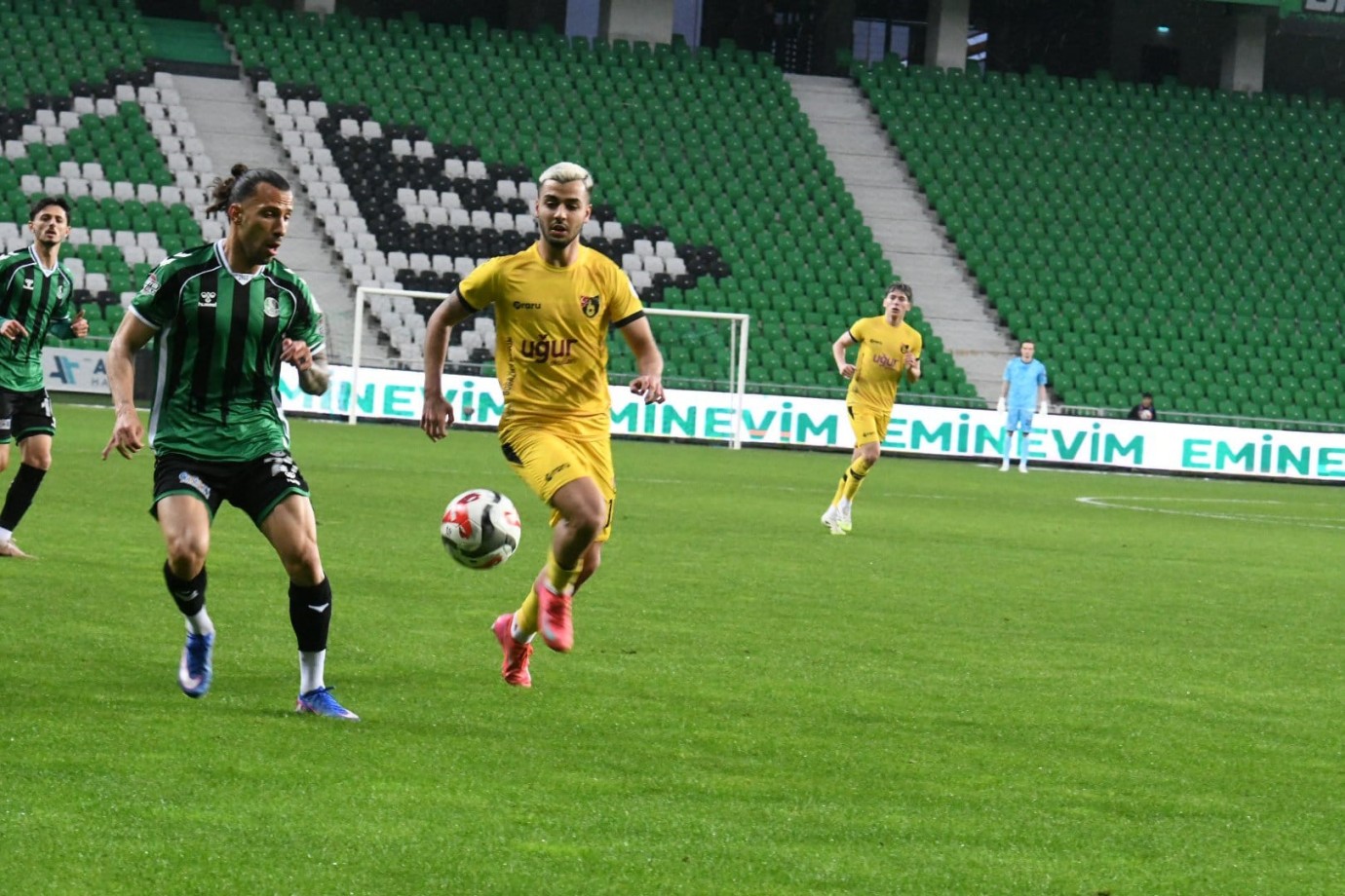 Sakaryaspor: 2 - İstanbulspor: 2