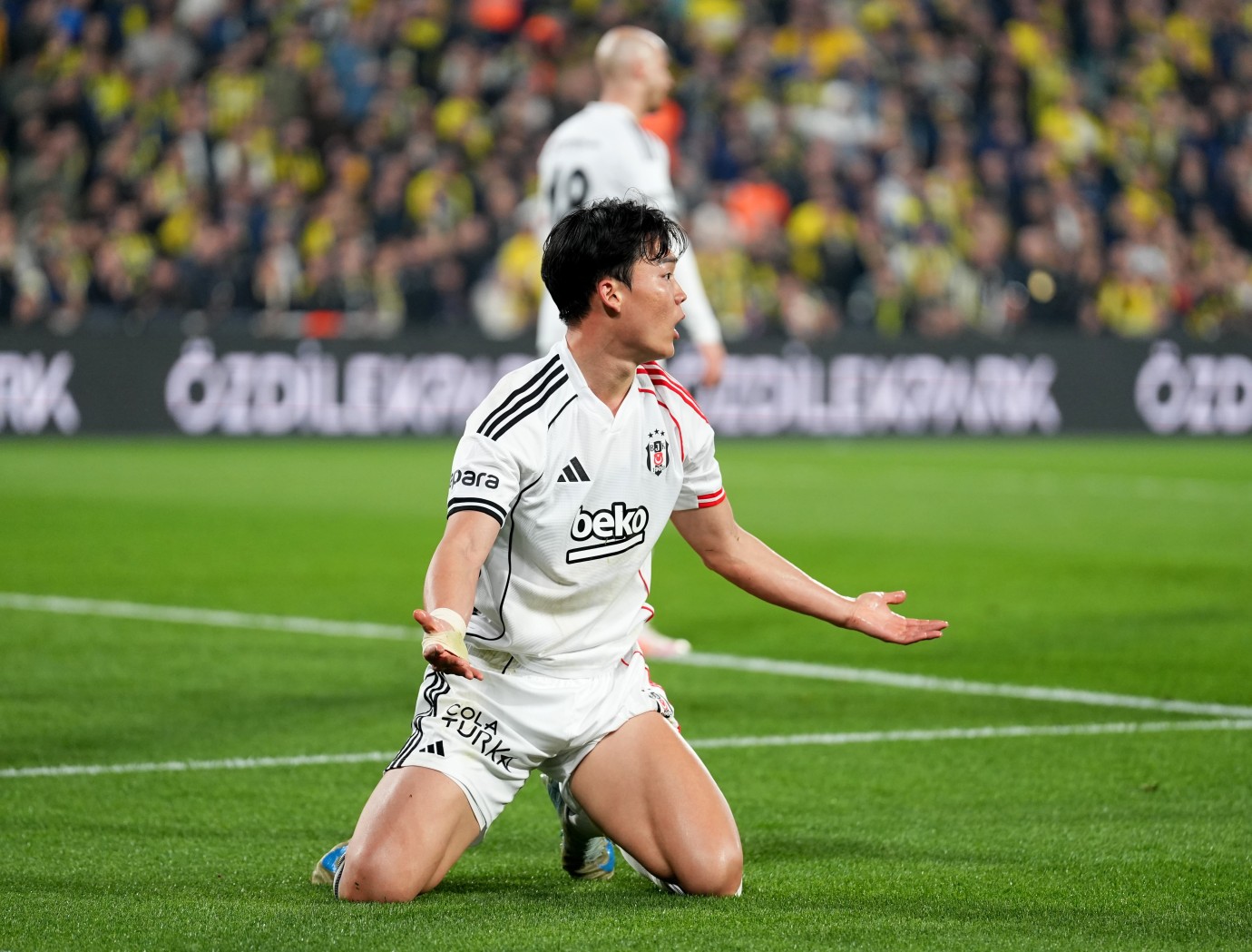 Beşiktaş bu sezon derbi kazanamadı