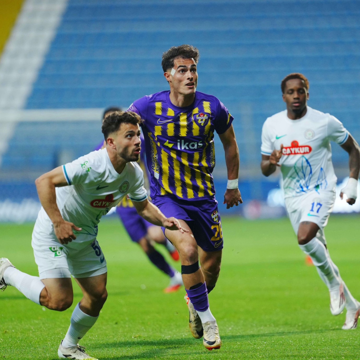 Eyüpspor: 4 - Çaykur Rizespor: 0