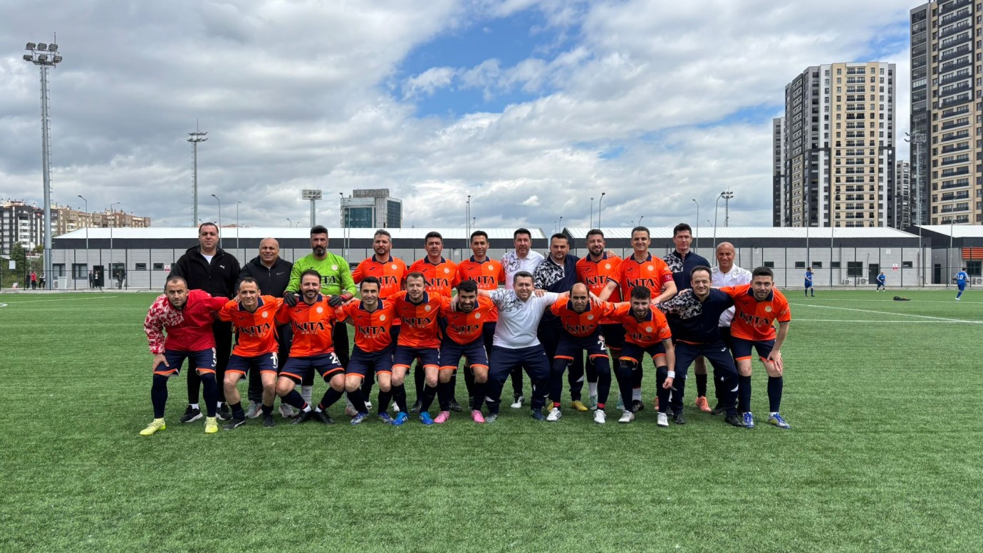 Hazine ve Maliye Bakanlığı Futbol Takımı’ndan Net Galibiyet: Sanayi Bakanlığı’nı 4-1 Mağlup Etti