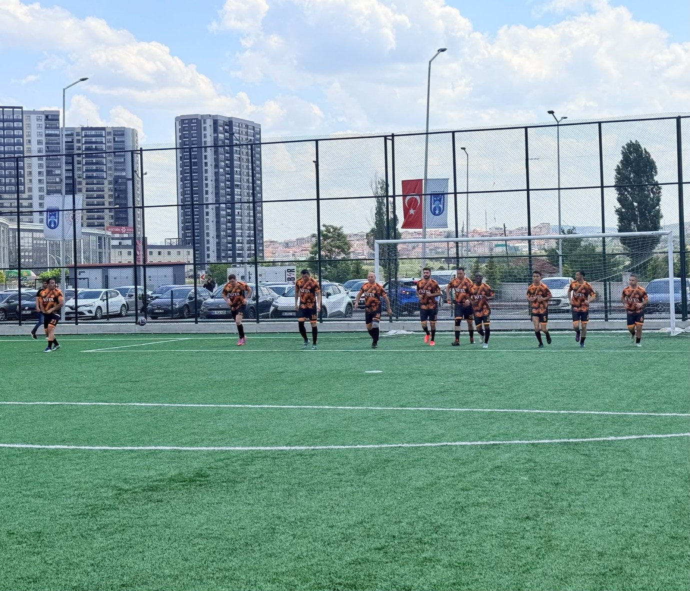 Dostluk Maçında İklim Değişikliği Son Sözünü Söyledi: 2-1