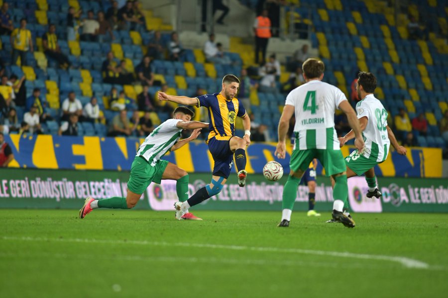 Hakemi Geçemedik