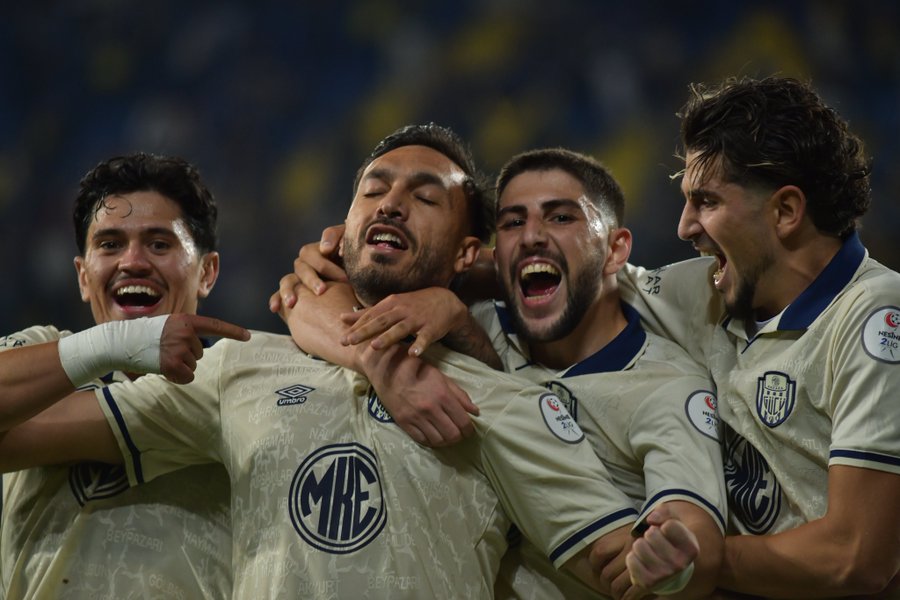 ANKARAGÜCÜ ERYAMAN’DA FARKLI KAZANDI: 4-1